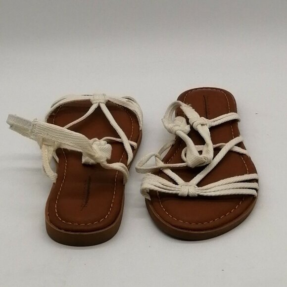 Maurices Womens Barely‎ There Strappy Sandal White Canvas Slip On Flat Heel 7M - Picture 3 of 9